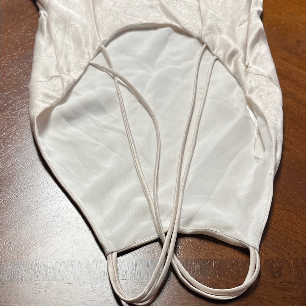 Zara Elegant White Maxi Dress - Picture 8 of 10